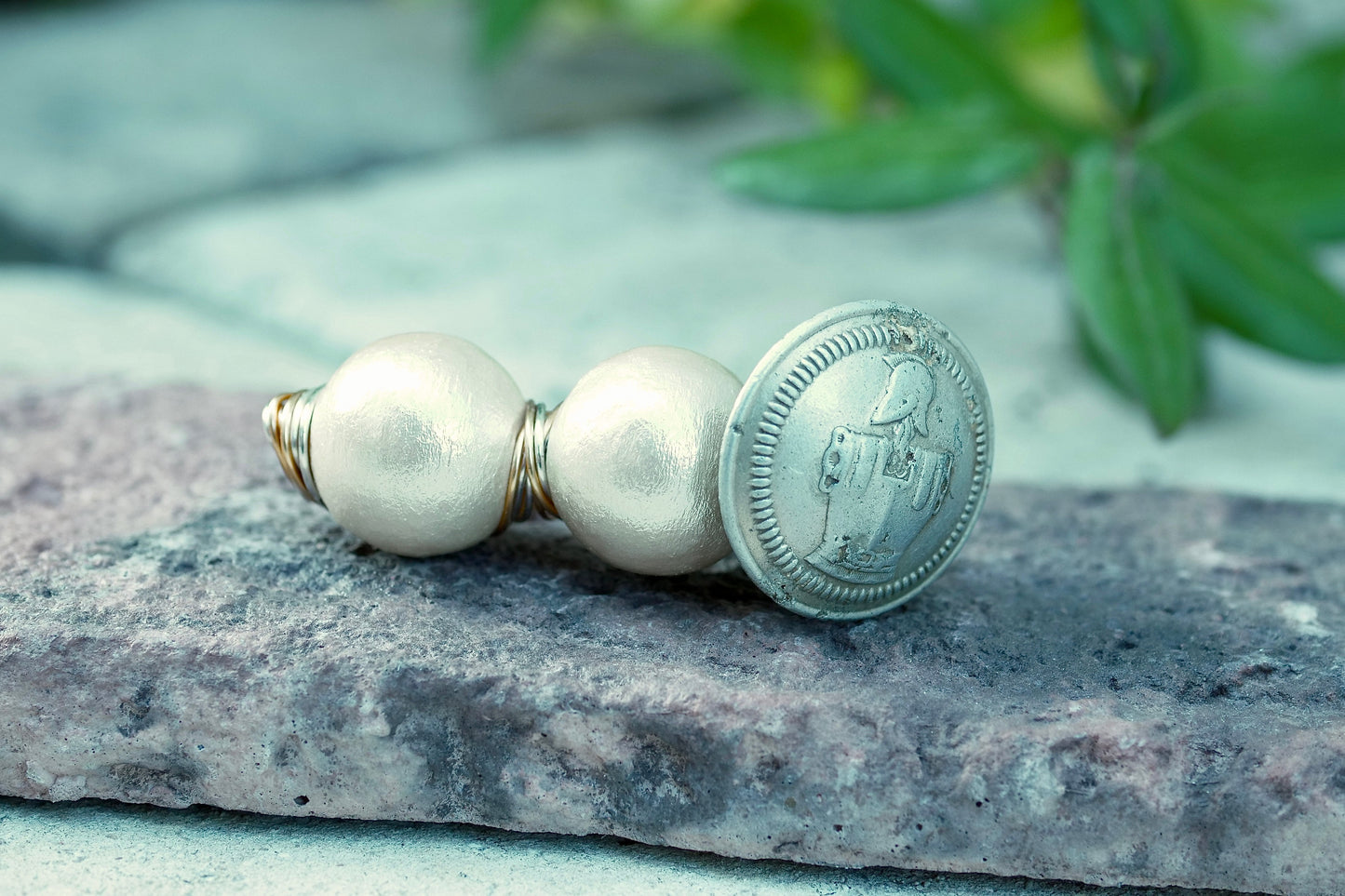 フランスミリタリーボタンブローチ