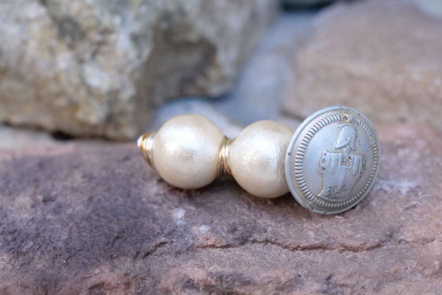 フランスミリタリーボタンブローチ